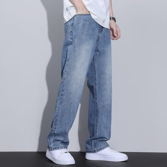 Men's light-blue denim straight-leg jeans with a retro American streetwear look