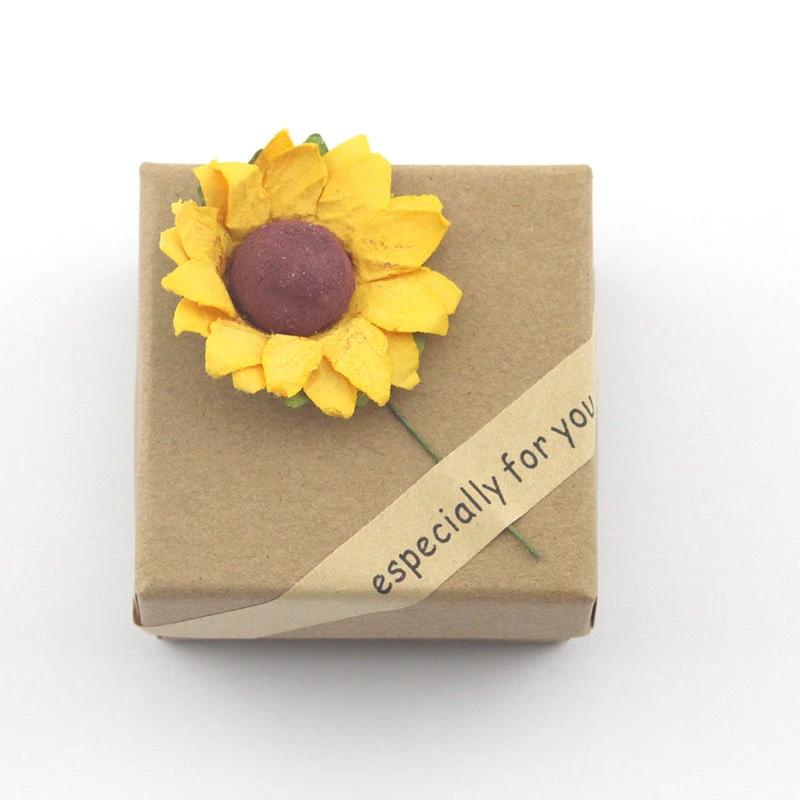 Sunflower Double Lettering Necklace MANDOTOS
