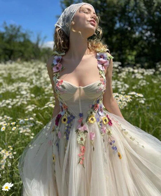 "Light Champagne Tulle Prom Dress with Sweetheart Neckline - MANDOTOS"