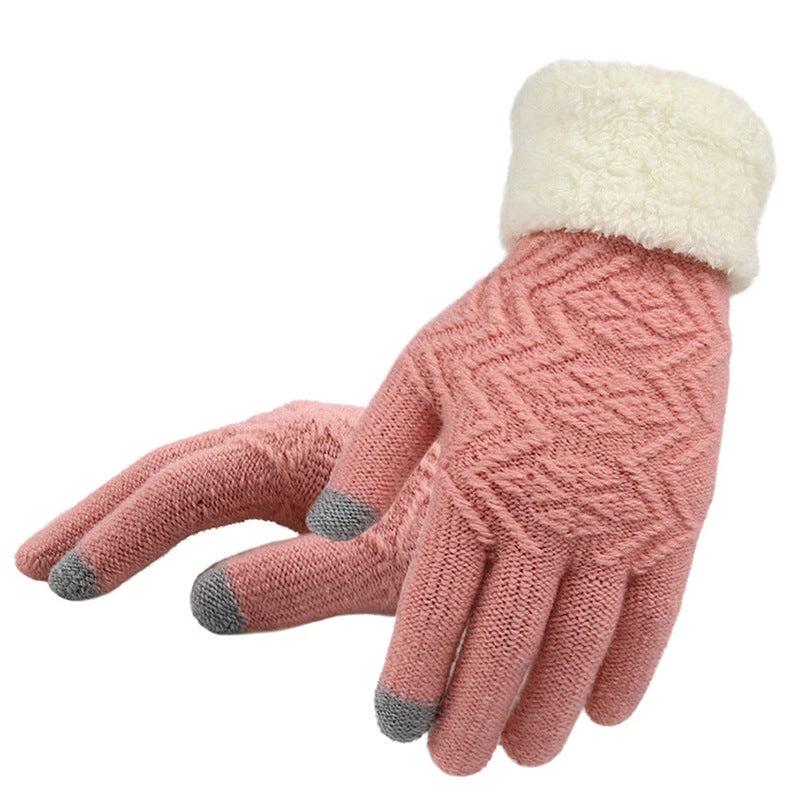 Winter knitted gloves MANDOTOS