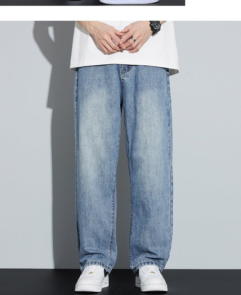 Fleece-lined American-style retro men's straight-leg denim pants in light blue.
