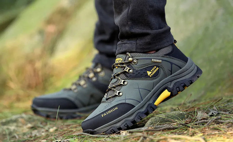 Brand Men Winter Snow Boots Waterproof Leather Sneakers Super Warm Men's Boots Outdoor Male Hiking Boots Work Shoes Size 39-47