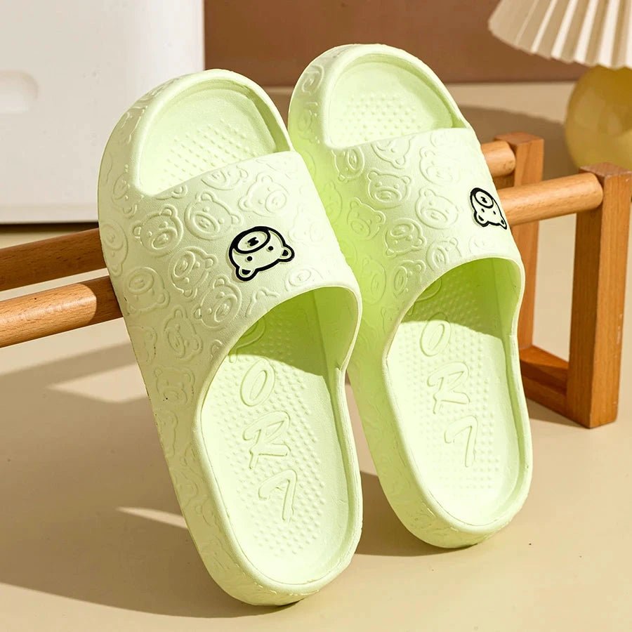 Summer Fashion Men's Slippers Printting Little Bear Sandals Indoor Bathroom Non-slip Soft Women Dormitory Casual Shoes Couple MANDOTOS