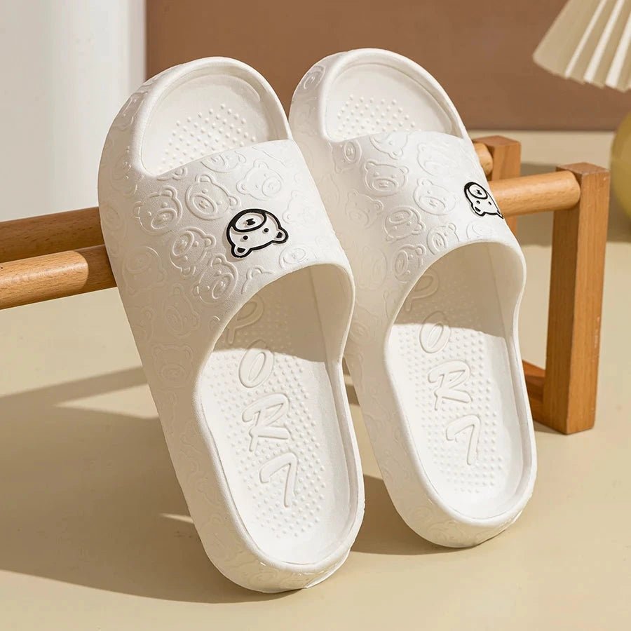Summer Fashion Men's Slippers Printting Little Bear Sandals Indoor Bathroom Non-slip Soft Women Dormitory Casual Shoes Couple MANDOTOS