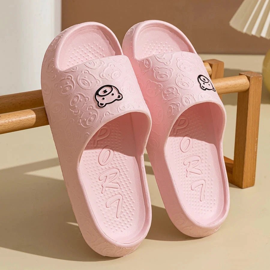 Summer Fashion Men's Slippers Printting Little Bear Sandals Indoor Bathroom Non-slip Soft Women Dormitory Casual Shoes Couple MANDOTOS