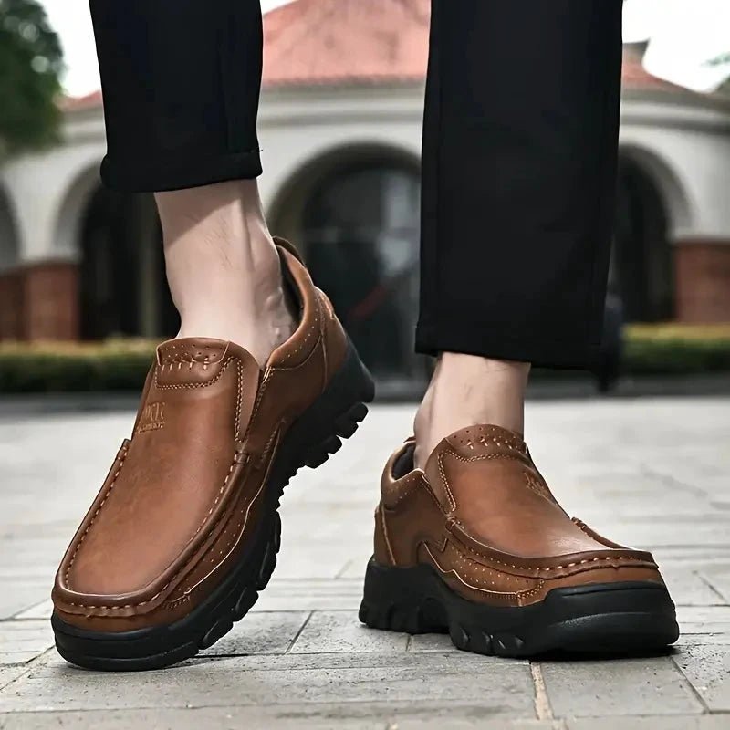 Handmade Leather Men Shoes Casual Outdoor Slip On Loafers Men Leather Shoes Flats Moccasins Walking Shoes Non-Slip Dropshipping MANDOTOS