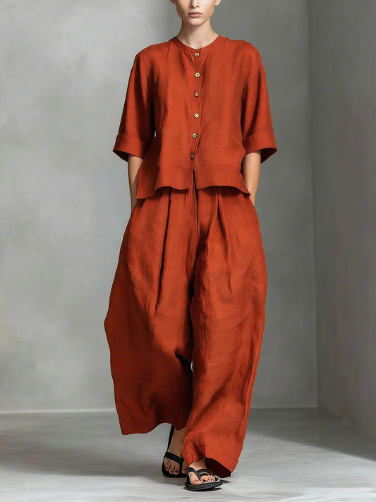 FitiqueFit three-quarter sleeve shirt and loose trousers two-piece set displayed on a model, showcasing casual and comfortable style.