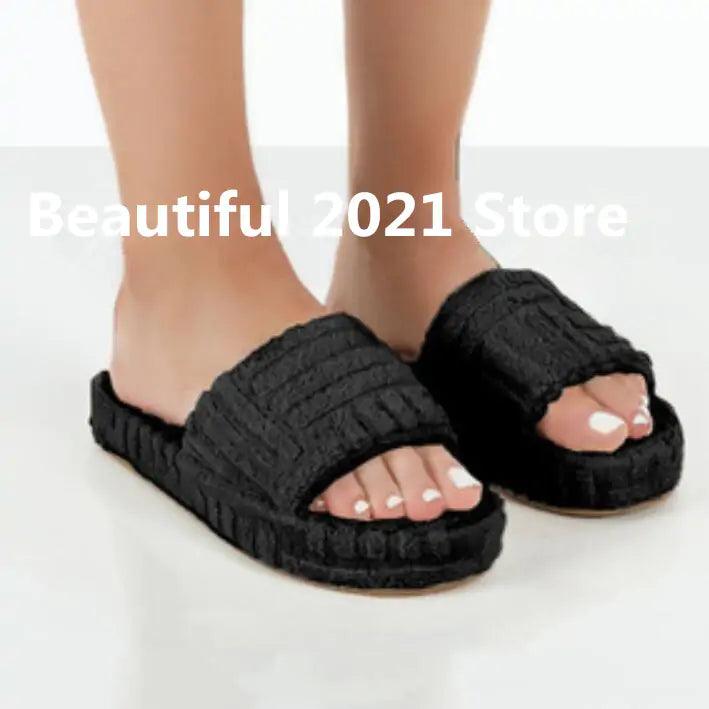 Ladies' Plush Slip-On Slippers - MANDOTOS