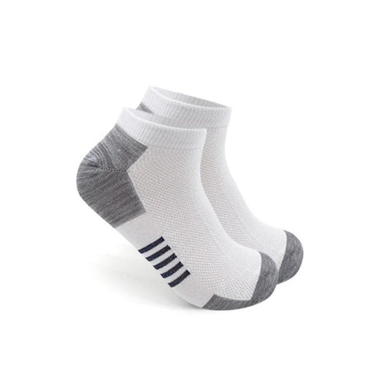 Mandotos durable sports socks in black and gray, 12 pairs, ankle and invisible styles, breathable and suitable for daily wear.