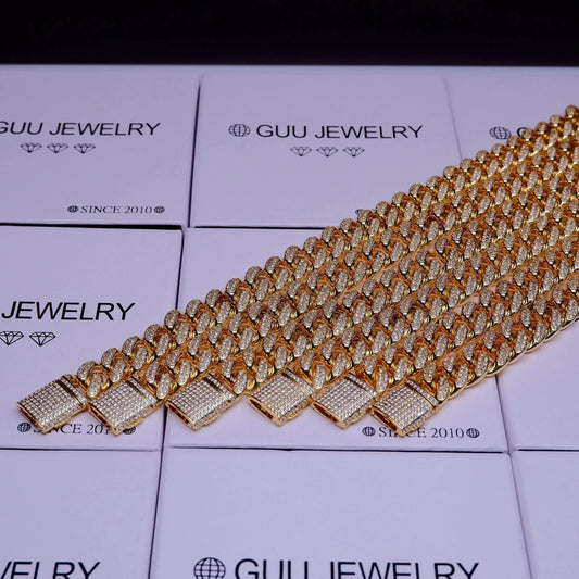 Gold Shine Iced Cuban Chain - MANDOTOS