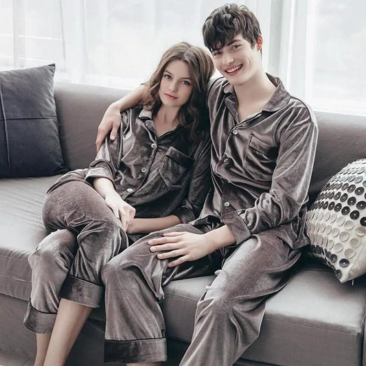 "Gold velvet pajamas - MANDOTOS"