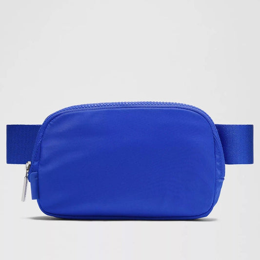 Mandotos International 1L breathable women's fanny pack for travel and outdoor activities, featuring adjustable strap and convenient storage.