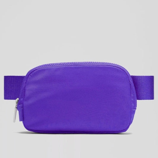 Mandotos International premium lightweight women's waist bag for running and travel, designed for comfort and convenience.