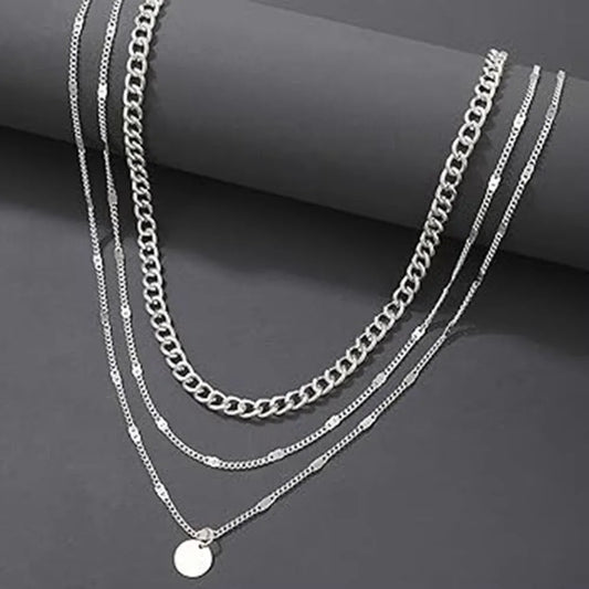Mandotos International retro geometric pendant necklace with trendy travel-inspired design, featuring bold shapes and modern style.