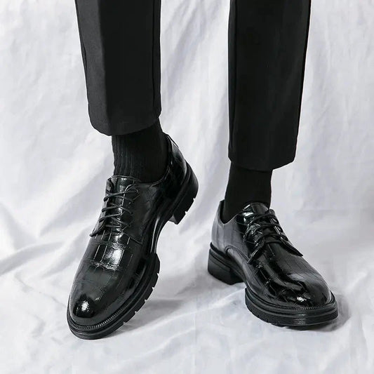 Men's elegant breathable tassel loafers by MANDOTOS, showcasing stylish leather shoes with tassel details and comfortable design.