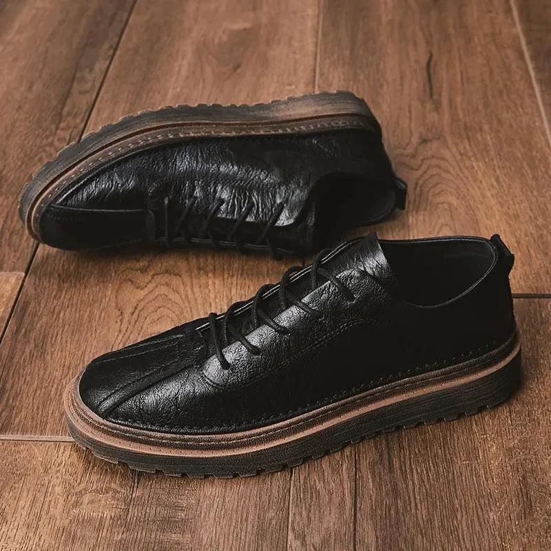 Mandotos men's spring shoes with breathable fabric and casual design, ideal for comfortable outdoor wear.
