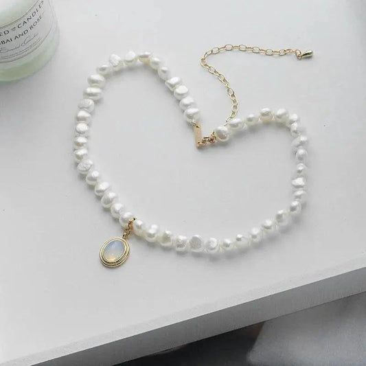 Round Medal Pearl Necklace Irregular Pearl - MANDOTOS