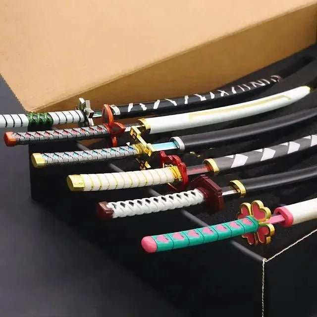 Zenitsu Agatsuma Katana Toy - MANDOTOS