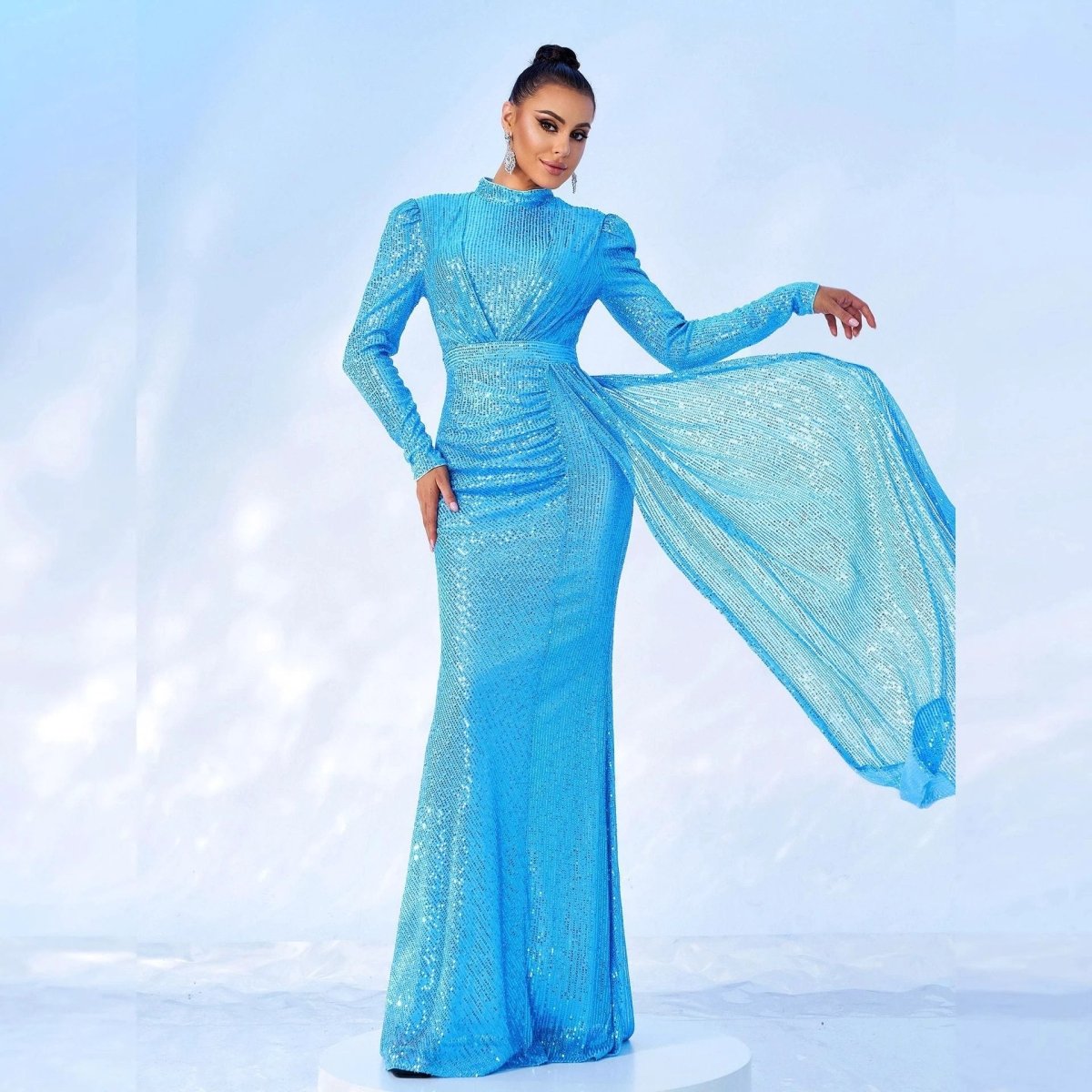 Long Sleeve Round Neck Sexy Slim Long Sequined Banquet Dress MANDOTOS