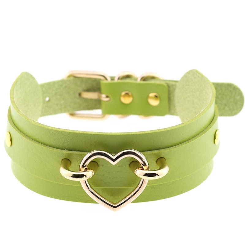 Green double-wrap leather choker necklace with gold heart-shaped ring clasp