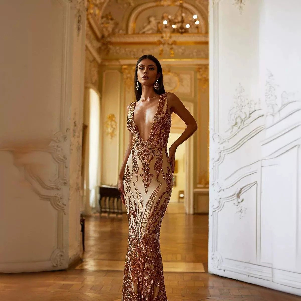 Female Creative V-neck Heavy Industry Dress MANDOTOS