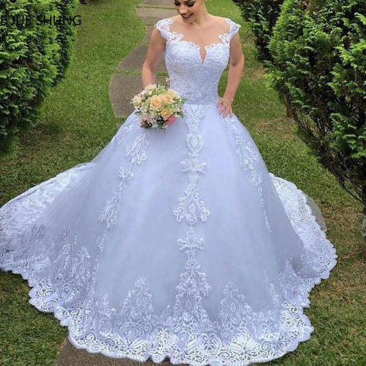 Vintage Lace Wedding Dress - White Bridal Gown with Elegant Lace Detail MANDOTOS
