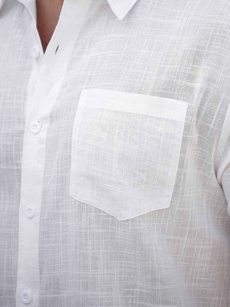 Mens white cotton short-sleeve shirt with front chest pocket