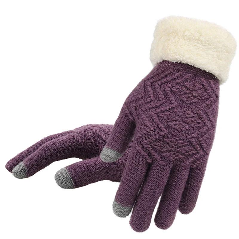 Winter knitted gloves MANDOTOS