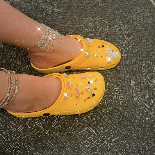"Women Slippers Shoes Clogs - MANDOTOS"