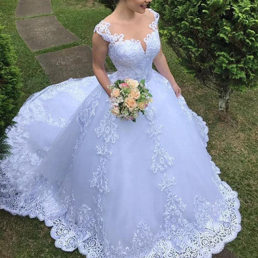 Vintage Lace Wedding Dress - White Bridal Gown with Elegant Lace Detail MANDOTOS