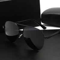 Unisex Polarized Stylish Eyewear, Suitable for Travel and Driving