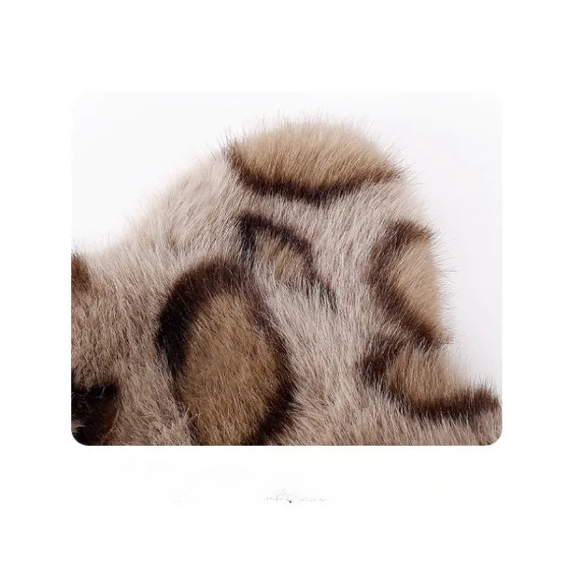 Leopard print plush teddy bear hat for women, sweet and cute, thick and warm, retro and versatile, hooded beanie.
