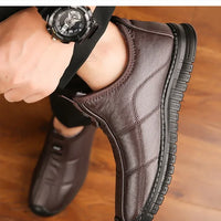 Winter men's boots are warm waterproof non slip thick walking boots, and oversized work shoes for men aged 38-48 platform boots