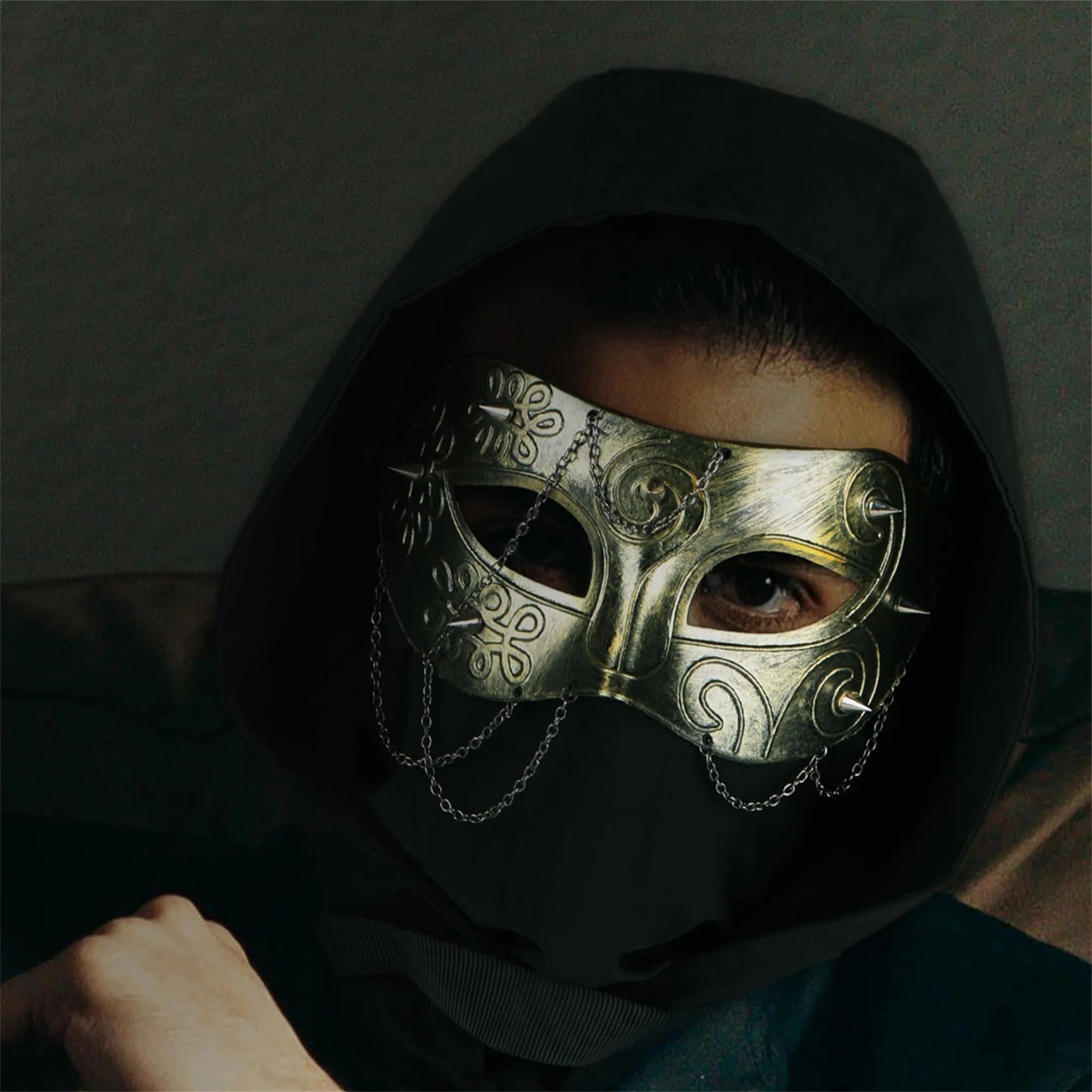 Medieval Knight Face Mask Armor Helmet Half Face Covering for Adults Renaissance Masquerade Costume Accessory