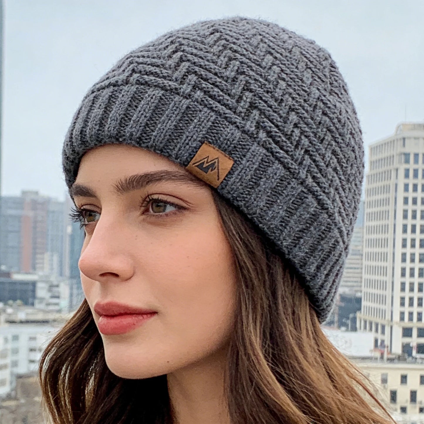 Unisex Peak Labal Winter Hats Fashion Knitted Hats For Men And Women Beanie Cap Outdoor Plush Fur Lined Warm Sports Hats