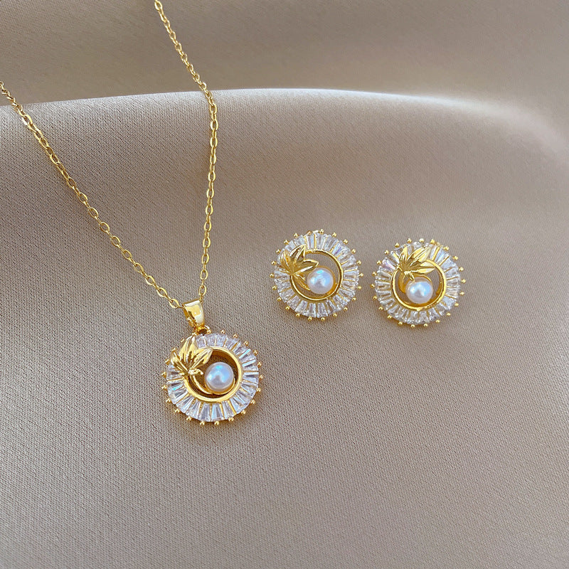 Fashion Jewelry Square Full Diamond Personalized Round Ring Leaves Necklace And Earrings Suite - MANDOTOS
