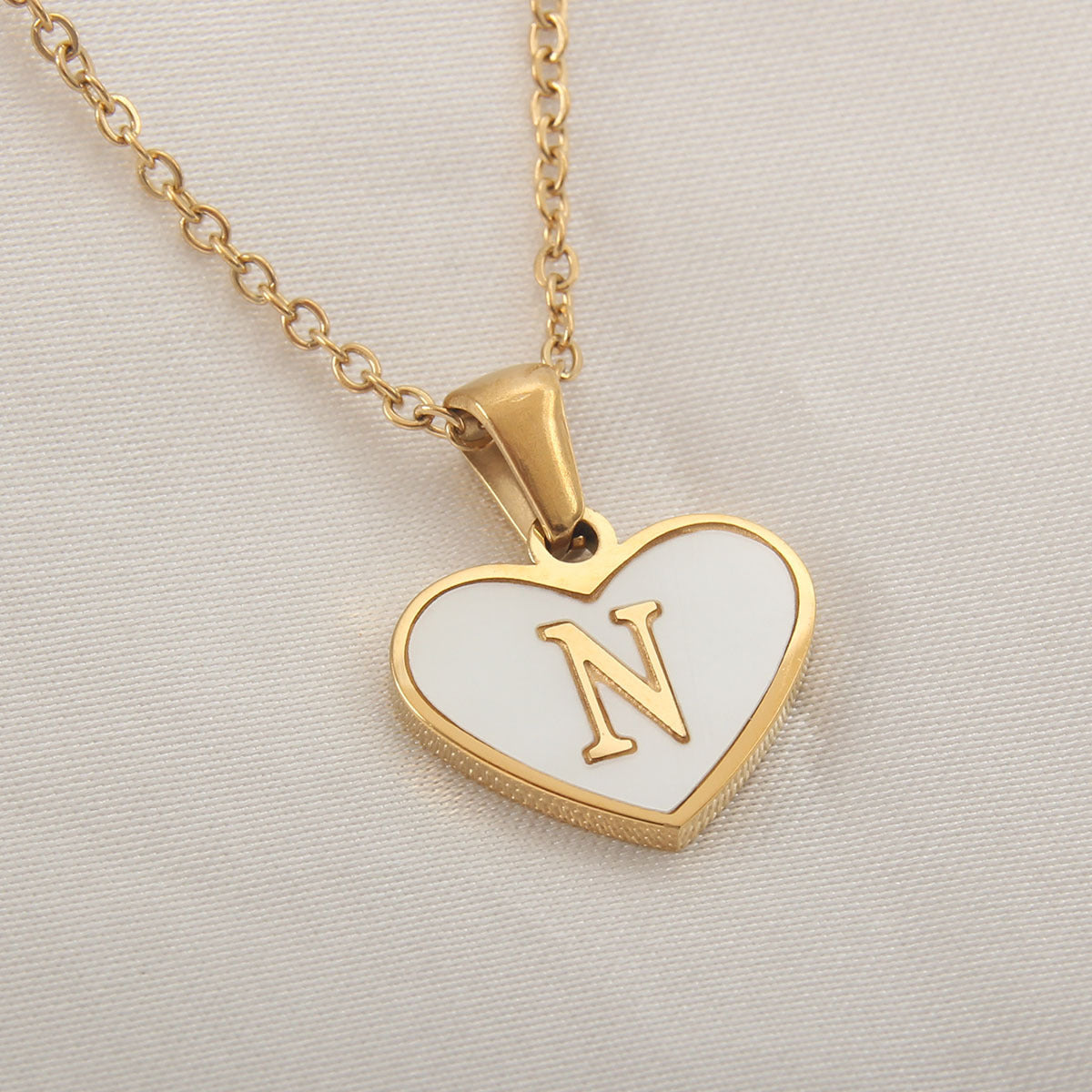 26 Letter Heart-shaped Necklace White Shell Love Clavicle Chain Fashion Personalized Necklace For Women Jewelry Valentine's Day - MANDOTOS