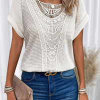 Summer hollow-out short-sleeve T-shirt in ivory crochet with intricate ethnic lace pattern