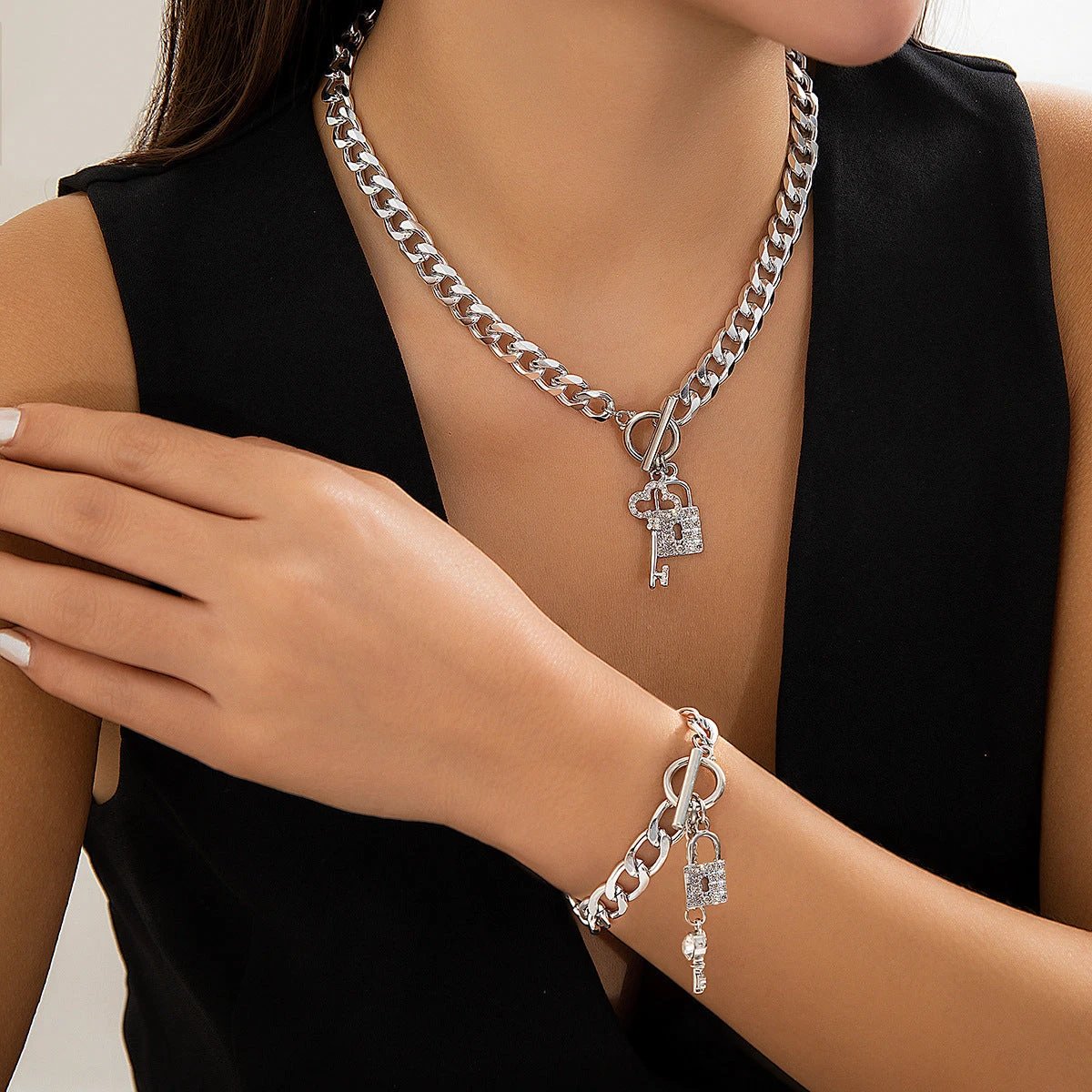 Thick Chain Lock and Key Pendant Necklace - Trendy Fashion Jewelry - MANDOTOS