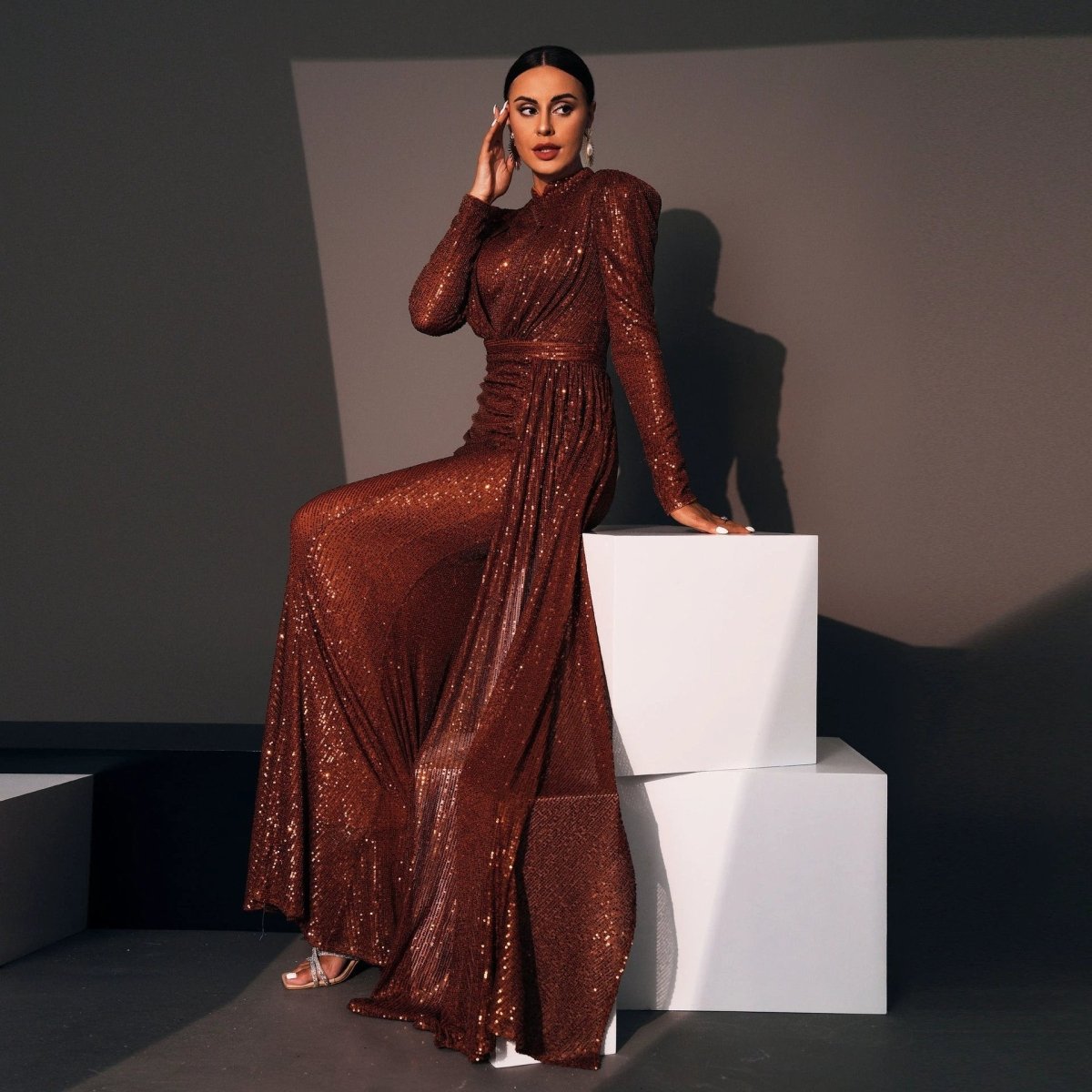 Long Sleeve Round Neck Sexy Slim Long Sequined Banquet Dress MANDOTOS
