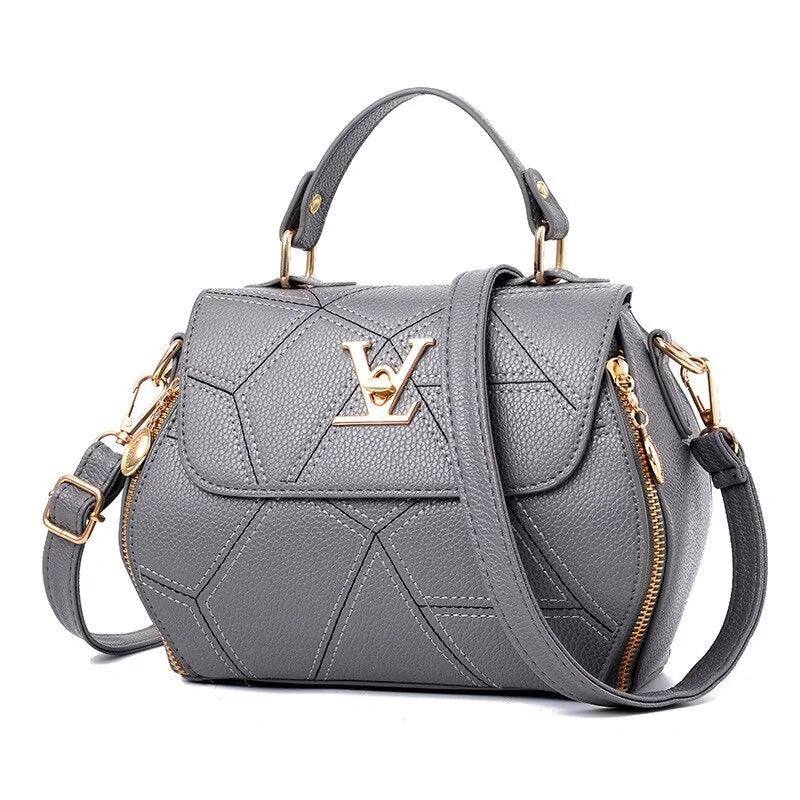 Elegant Leather Totes - MANDOTOS