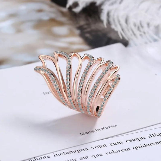 Heavenly Diamond Wing Ring - MANDOTOS