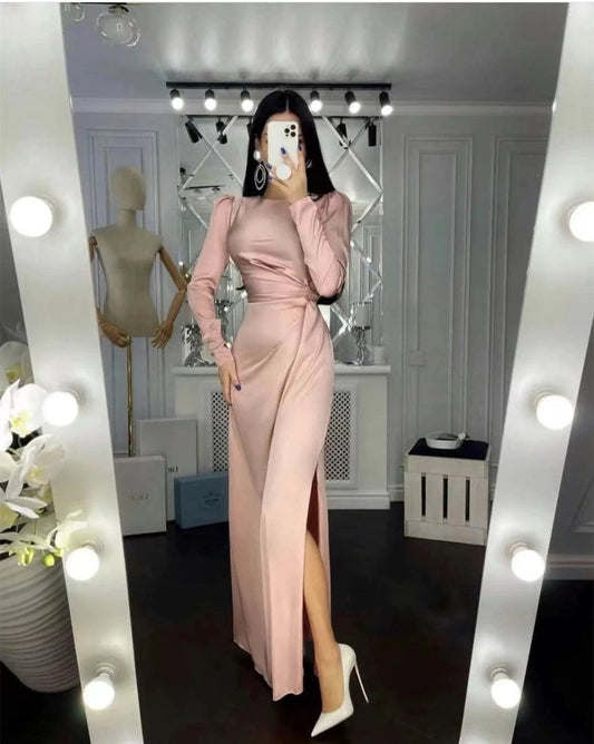 Mandotos waist-fitting irregular dress featuring a stylish, flowing design perfect for casual or elegant occasions.