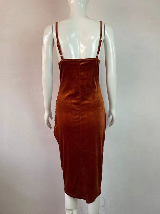 Mandotos women's velvet sling party dress with slit and pleated design, perfect for fashionable evening occasions.