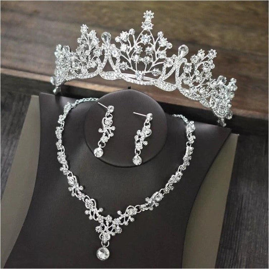 Elegant high-end bridal necklace by MANDOTOS featuring sparkling jewelry for wedding accessories and special occasions.