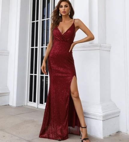 Elegant long MANDOTOS host banquet evening dress with a refined, temperament design suitable for prom and formal events.