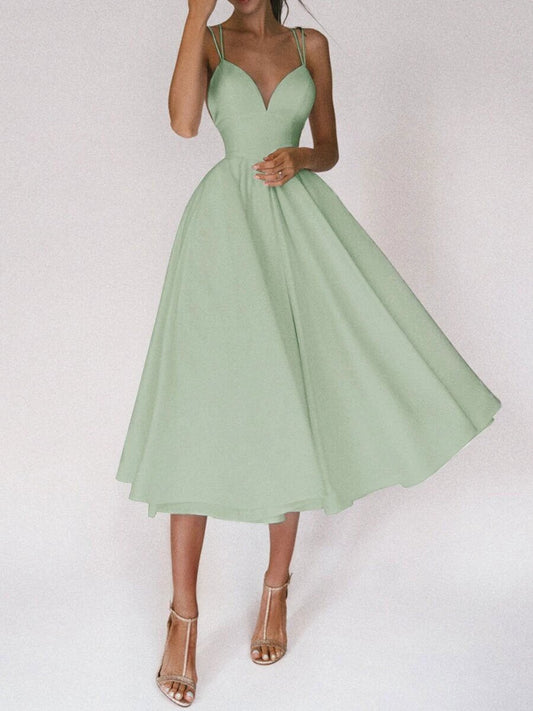 Mandotos women's sexy V-neck suspender summer dress, A-line long dress with stylish design, perfect for warm weather fashion.