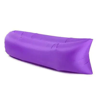 Mandotos AirLounge portable beach seat with comfortable design, perfect for relaxing outdoors at the beach or park.