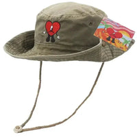 Mandotos chic embroidered travel hat with stylish design and embroidered details, perfect for sun protection and travel style.