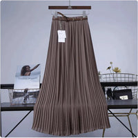 Mandotos Chic & Grace pleated chiffon skirt flowing elegantly, showcasing lightweight fabric and stylish pleats for effortless fashion.